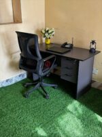 1200mm Office Desk with Ergonomic Office Chair for Comfortable and Productive Workspaces