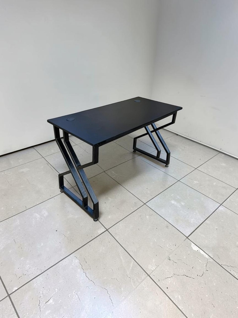 Black Metallic Office Desk with Wooden Top Black metallic office desk with black wooden top and modern metal frame